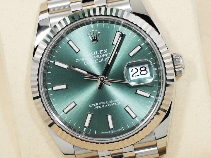Rolex Datejust 36 Ref.126234 Stainless Steel/White Gold Mint Green Dial Jubilee Bracelet, Beautiful Pre-owned Condition zfxebvsp