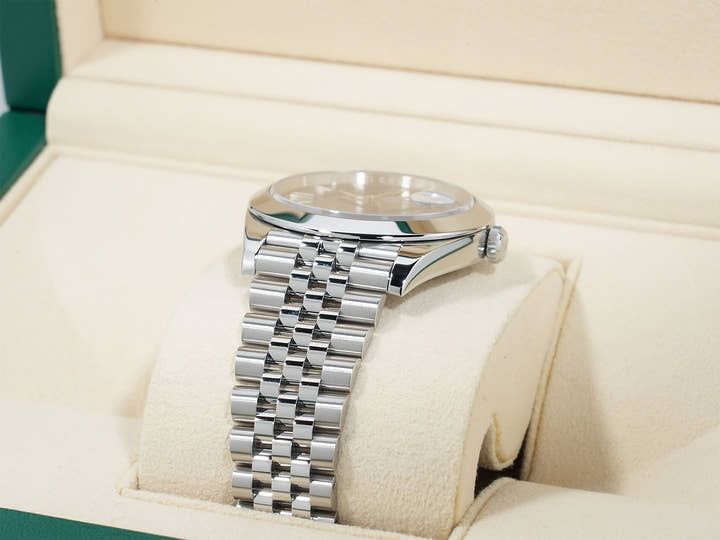 ロレックス デイトジャスト41 Ref.126300 ステンレススチール ブルーフルーテッドモチーフ文字盤 ジュビリーブレスレット 美中古 2apy6nw4