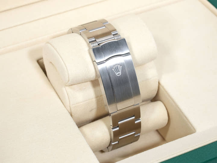 Rolex Oyster Perpetual 36 Ref.126000 Stainless Steel Bright Blue Dial Pre-owned k9hjrec6