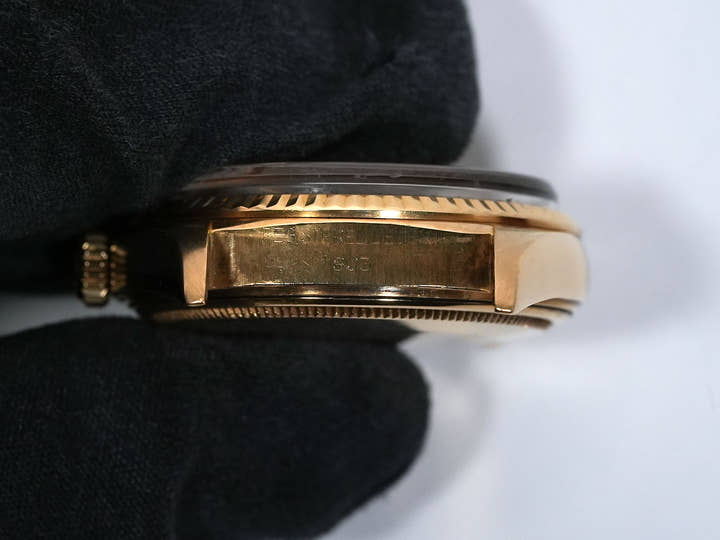 ロレックス デイデイト Ref.1803/8 イエローゴールド シャンパン文字盤 中古 wx9vu9uu