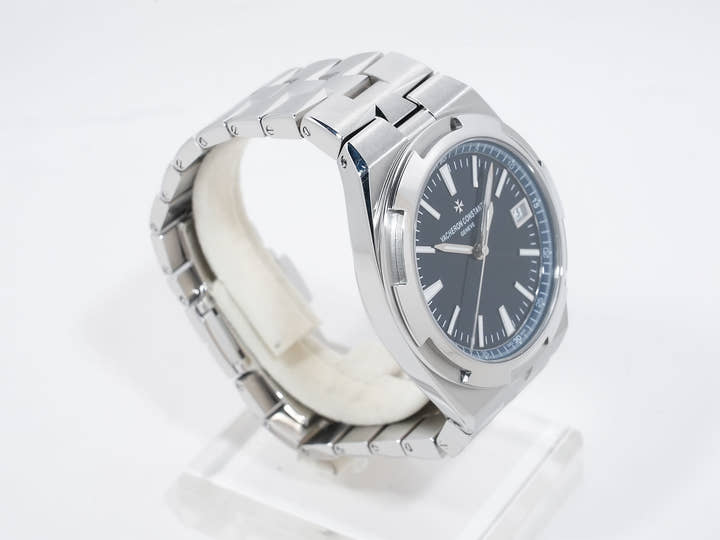 ヴァシュロンコンスタンタン オーヴァーシーズ Ref.4500V/110A-B128 ステンレススチール ブルー文字盤 中古 fhdvqnky