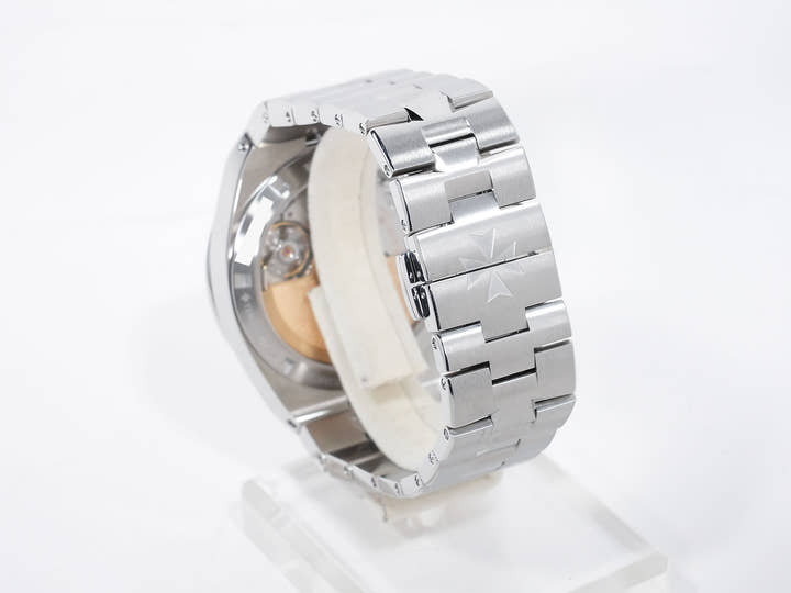 ヴァシュロンコンスタンタン オーヴァーシーズ Ref.4500V/110A-B128 ステンレススチール ブルー文字盤 中古 fhdvqnky