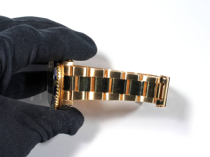 Rolex Submariner Date Ref. 16618 Yellow Gold Blue Dial Pre-owned 5xndiuh8