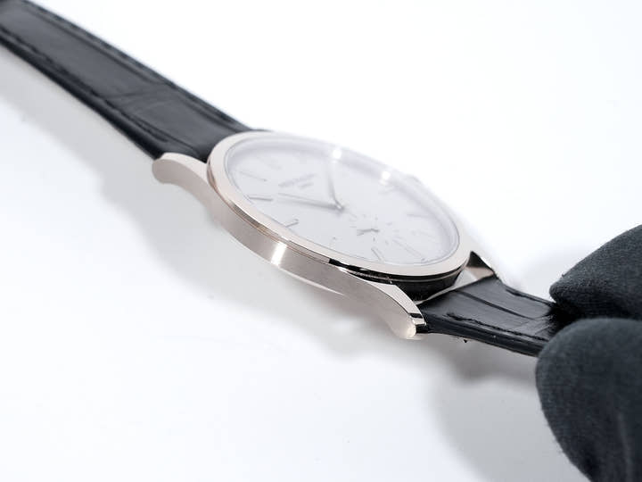 パテックフィリップ カラトラバ Ref.5196G-001 ホワイトゴールド シルバー文字盤 中古 4jdkph4h