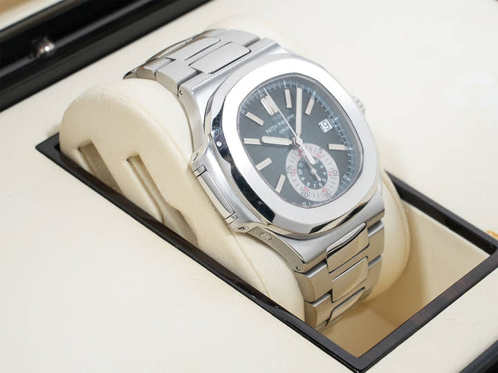 パテックフィリップ ノーチラス クロノグラフ Ref.5980/1A-001 ステンレススチール ブルー文字盤 中古 6724eawy