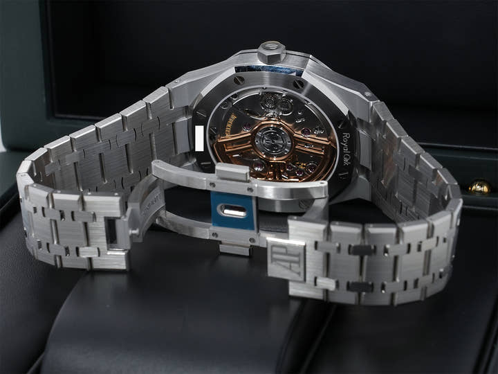 Audemars Piguet Royal Oak Ref. 15510ST.OO.1320ST.06 Stainless Steel Night Blue Dial Unworn 9drdyrck