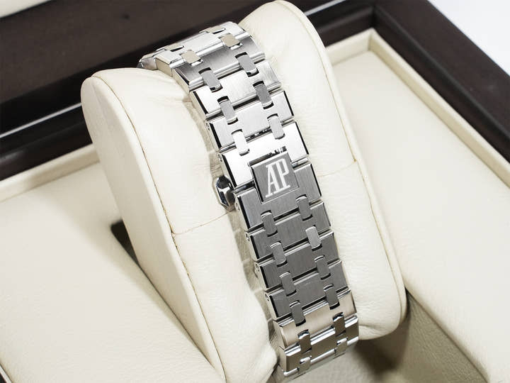 オーデマピゲ ロイヤルオーク Ref.15300ST.OO.1220ST.03 ステンレススチール ブラック文字盤 美品 tdsvahci