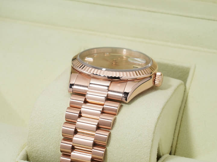Rolex Day-Date Ref.118235A Pink Gold Pink 10P Diamond Dial Pre-owned oe5gekq6