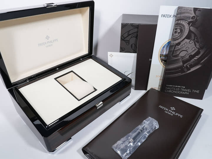 パテックフィリップ ノーチラス トラベルタイム クロノグラフ Ref.5990/1A-011 ステンレススチール ブルーソレイユ文字盤 美品 ytq5c7vo