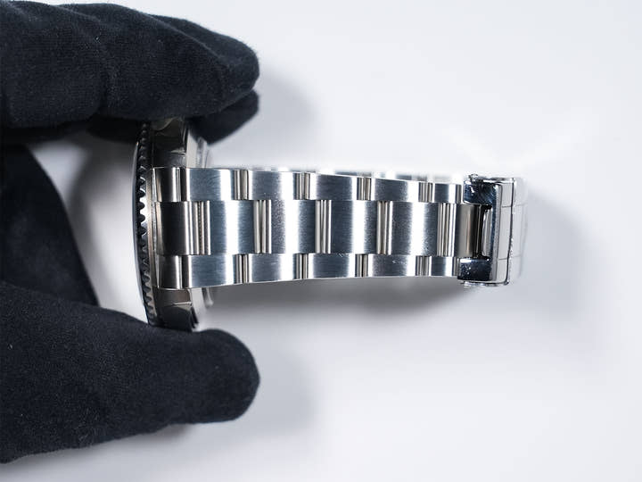 Rolex Submariner Date Ref. 16610LV Stainless Steel Black Dial Excellent Condition rtuy995v