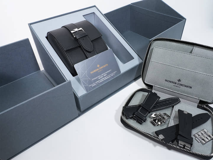 ヴァシュロンコンスタンタン オーヴァーシーズ オートマティック Ref.4520V/210A-B483 ステンレススチール ブラック文字盤 未使用 k6rkivx2