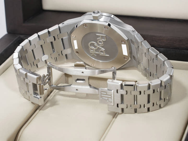 Audemars Piguet Royal Oak Dual Time Ref. 26120ST.OO.1220ST.03 Stainless Steel Black Dial in Excellent Condition x6ud7amn