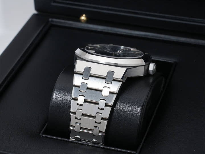 オーデマピゲ ロイヤルオーク Ref.15500ST.OO.1220ST.01 ステンレススチール ブルー文字盤 美中古 tf2hsv85