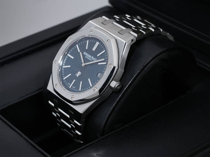 Audemars Piguet Royal Oak Extra-Thin Ref. 15202ST.OO.1240ST.01.A Stainless Steel Blue Dial Pre-Owned ztqohmm8
