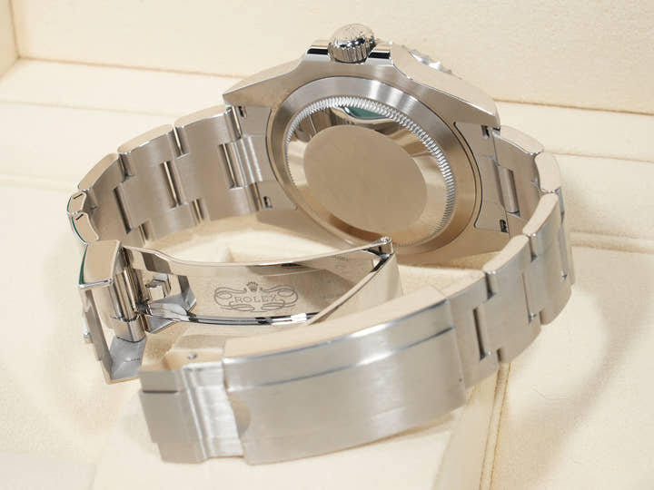 ロレックス サブマリーナー デイト Ref.126610LV ステンレススチール ブラック文字盤 中古 iuezr9p2