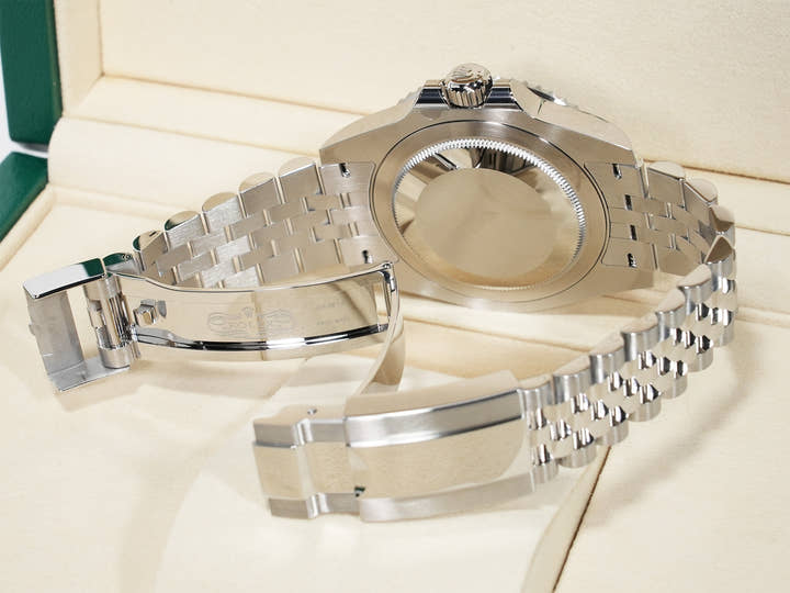 Rolex GMT-Master II Ref.126710BLNR Stainless Steel Black Dial Jubilee Bracelet Unused xn699fgh