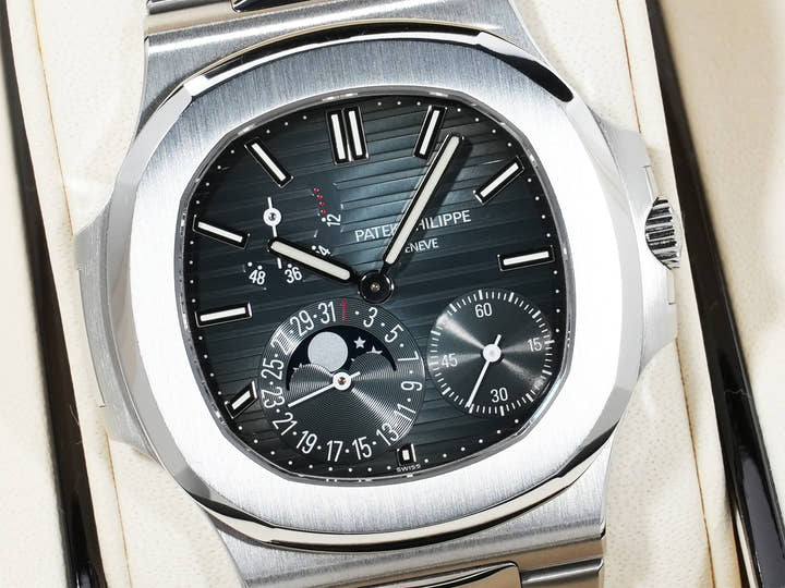 パテックフィリップ ノーチラス プチコンプリケーション Ref.5712/1A-001 ステンレススチール ブルー文字盤 美中古 wziuyp6q