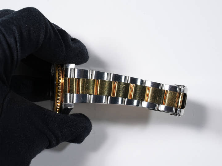 Rolex GMT-Master II Ref.16713 Stainless Steel/Yellow Gold Brown Dial Oyster Bracelet Pre-owned f7nb8x4d
