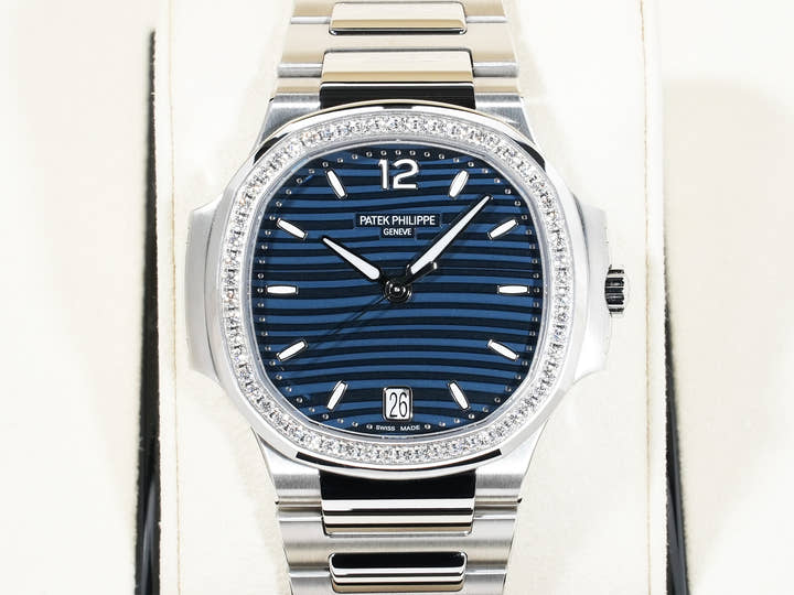 パテックフィリップ ノーチラス Ref.7118/1200A-001 ステンレススチール ブルー オパーリン文字盤 極美品 5ajmcu7j