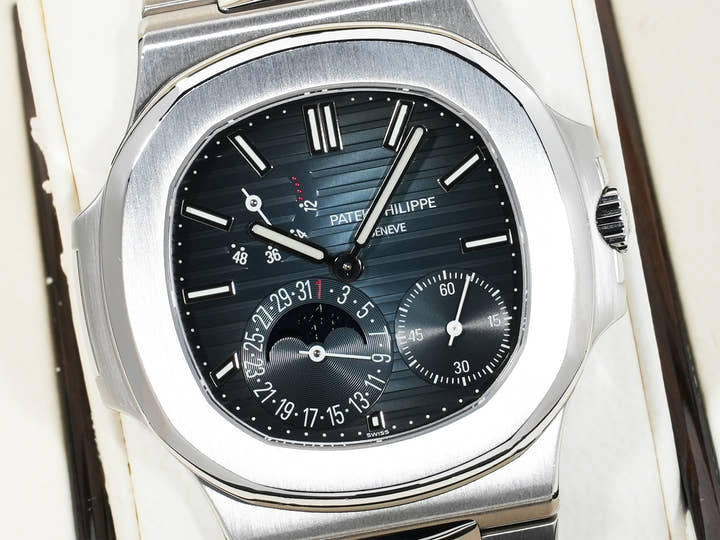 Patek Philippe Nautilus Petit Complication Ref.5712/1A-001 Stainless Steel Blue Dial Excellent Pre-Owned d68bxu57