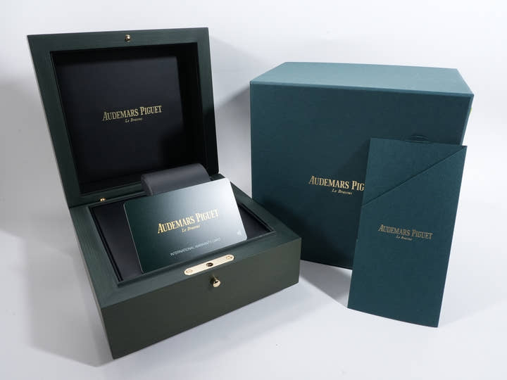 オーデマピゲ CODE 11.59 バイ オーデマ ピゲ クロノグラフ Ref.26393QT.OO.A064KB.01 ステンレススチール/ブラックセラミック スモークベージュ文字盤