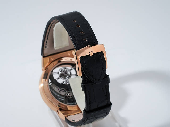 ハリーウィンストン オーシャン トゥールビヨン ジャンピングアワー Ref.OCEMTJ45RR001 オープンワーク仕上げ ブラック サファイアクリスタル文字盤 中古 2dbfnhiu