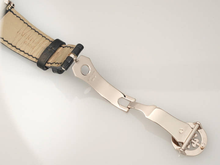 パテックフィリップ カラトラバ Ref.5196G-001 ホワイトゴールド シルバー文字盤