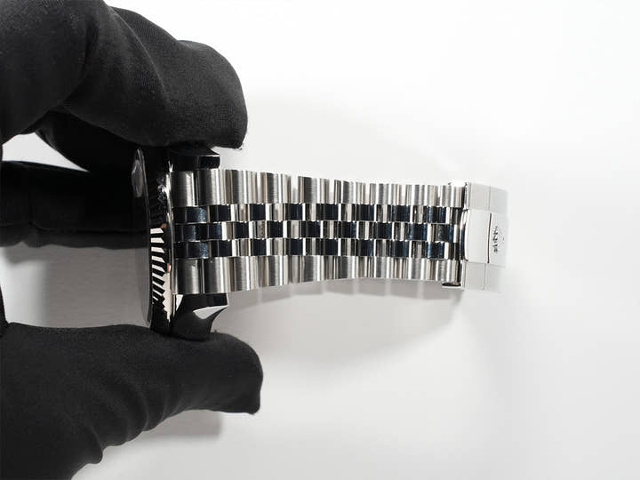 ロレックス スカイドゥエラー Ref.326934 ステンレススチール/ホワイトゴールド ブラック文字盤 ジュビリーブレスレット 中古 mirdxejp