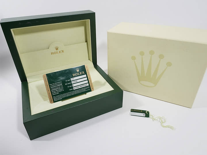 ロレックス デイデイト36 Ref.118239A ホワイトゴールド シルバー文字盤