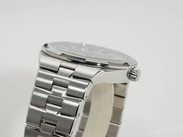 ヴァシュロンコンスタンタン オーヴァーシーズ トゥールビヨン Ref.6000V/110A-B544 ブルー文字盤 美品 8hvdznr5