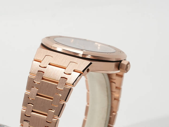 オーデマピゲ ロイヤルオーク ニックファルド Ref.15097OR/O/0789OR/01 ピンクゴールド グレー文字盤