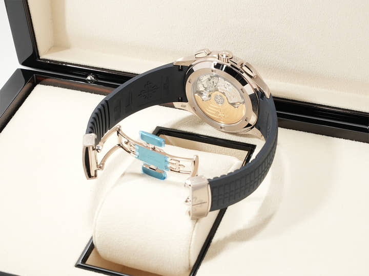 パテックフィリップ アクアノート クロノグラフ Ref.5968G-001 ホワイトゴールド ミッドナイトブルー文字盤