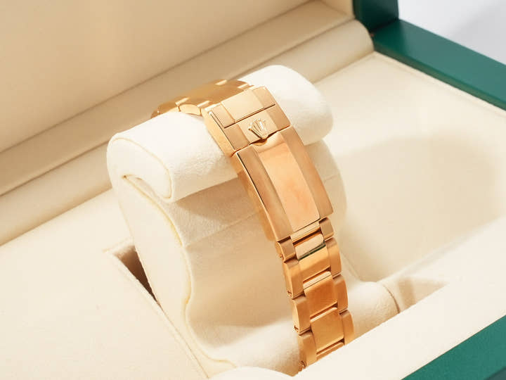 Rolex Daytona Ref. 116508 Yellow Gold Green Dial