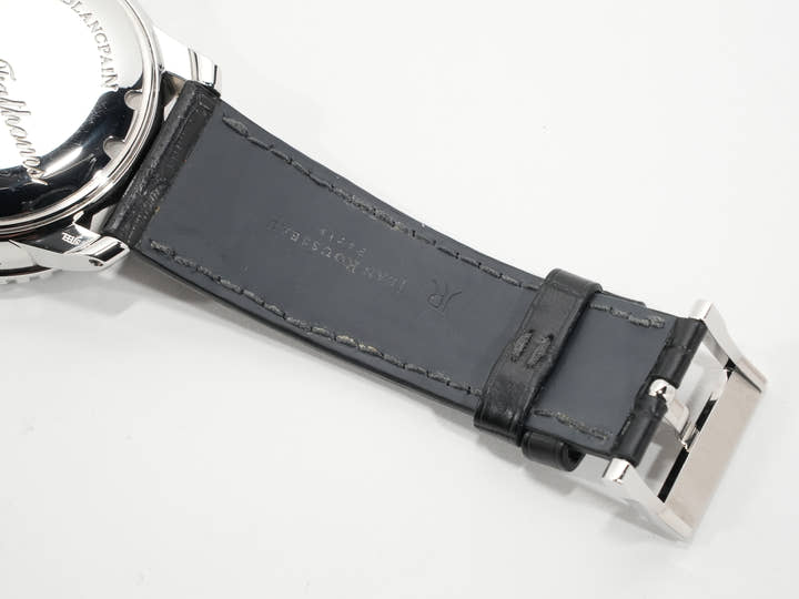 ブランパン フィフティ ファゾムス Ref.5015-1130-52A ブラック文字盤 中古 ZAY42Z4R