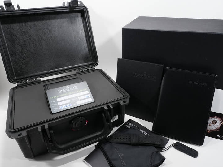 ブランパン フィフティ ファゾムス Ref.5015-1130-52A ブラック文字盤 中古 ZAY42Z4R