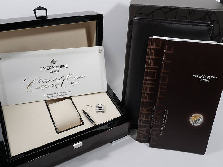 パテックフィリップ ノーチラス アニュアルカレンダー Ref.5726/1A-010 ステンレススチール ホワイト文字盤