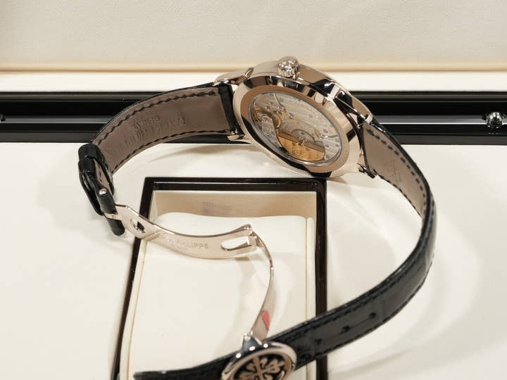 パテックフィリップ コンプリケーション ワールドタイム Ref.5230G-014 ホワイトゴールド グレー文字盤