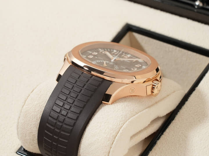 パテックフィリップ アクアノート Ref.5164R-001 ローズゴールド ブラウン エンボス文字盤