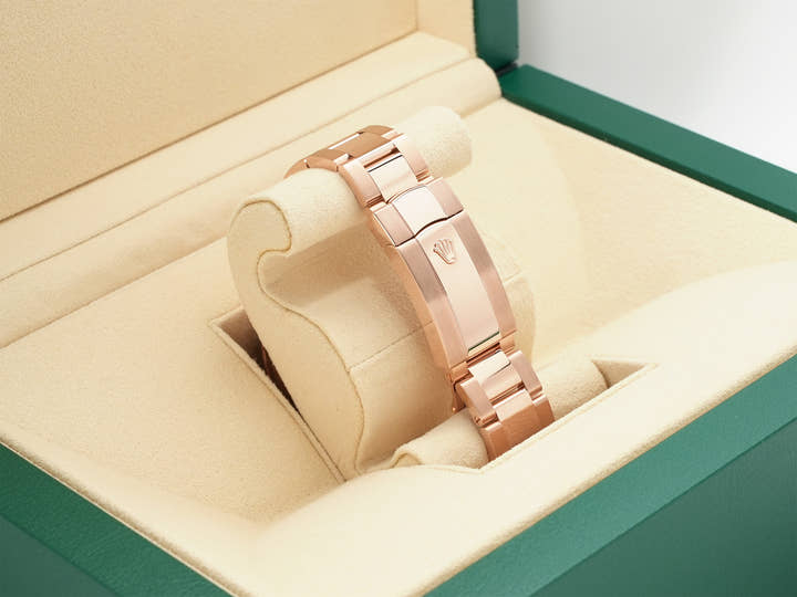 ロレックス スカイドゥエラー Ref.336935 エバーローズゴールド ブルーグリーン文字盤 オイスターブレスレット