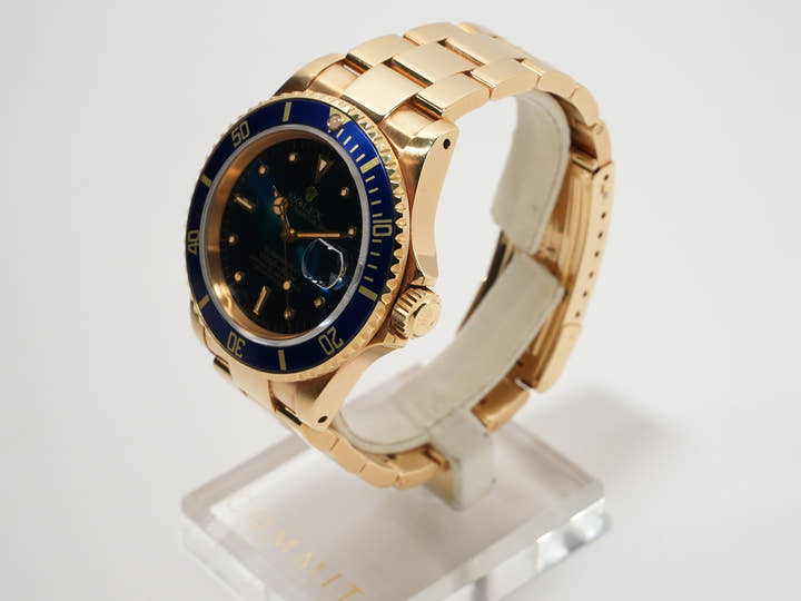 Rolex Submariner Date Ref. 16808 Yellow Gold Blue Dial