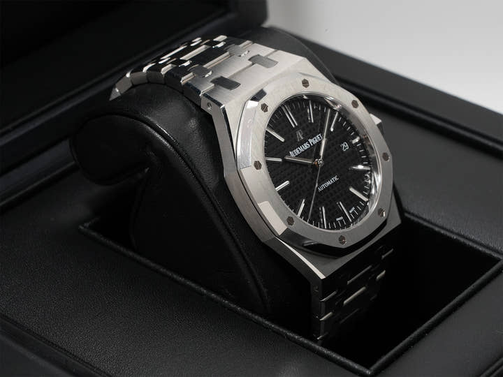 オーデマピゲ ロイヤルオーク Ref.15400ST.OO.1220ST.01.A ステンレススチール ブラック文字盤