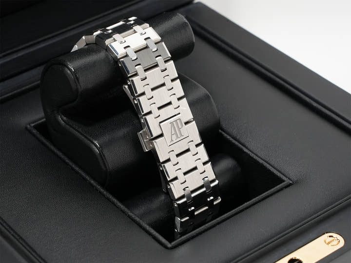 オーデマピゲ ロイヤルオーク Ref.15400ST.OO.1220ST.01.A ステンレススチール ブラック文字盤