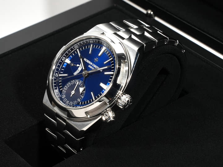 Vacheron Constantin Overseas Dual Time Ref.7900V/110A-B334 Blue Dial Used 8ki3n83q