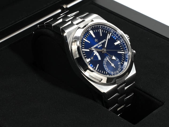Vacheron Constantin Overseas Dual Time Ref.7900V/110A-B334 Blue Dial Used 8ki3n83q