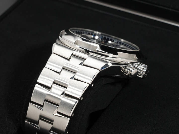 Vacheron Constantin Overseas Dual Time Ref.7900V/110A-B334 Blue Dial Used 8ki3n83q