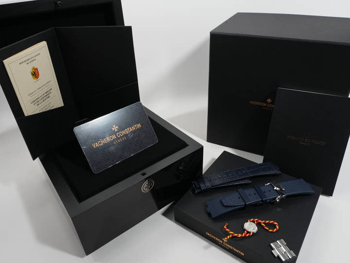 Vacheron Constantin Overseas Dual Time Ref.7900V/110A-B334 Blue Dial Used 8ki3n83q