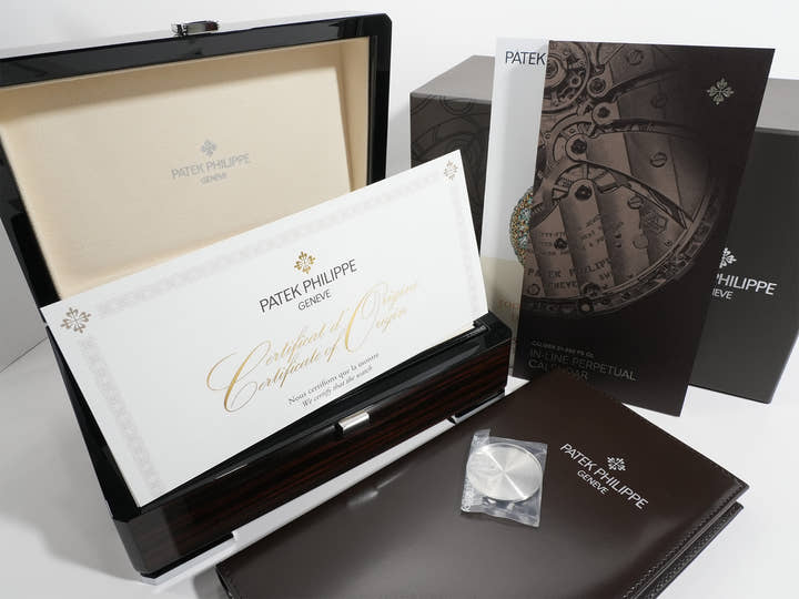 パテックフィリップ グランドコンプリケーション Ref.5236P-001 プラチナ ブラック・グラデーションのブルー文字盤