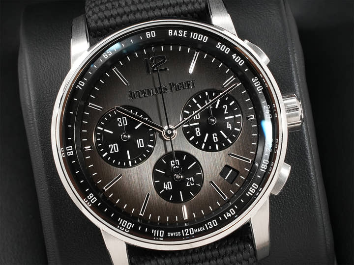 オーデマピゲ CODE 11.59 バイ オーデマ ピゲ クロノグラフ Ref.26393NB.OO.A002KB.01 ホワイトゴールド/セラミック スモークグレー文字盤