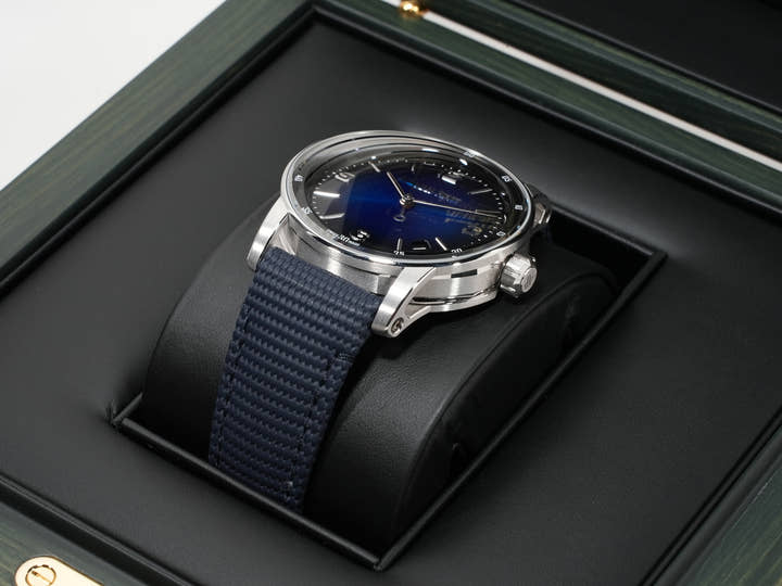 オーデマピゲ CODE 11.59 バイ オーデマ ピゲ Ref.15210BC.OO.A002KB.01 ホワイトゴールド スモークブルーラッカー文字盤