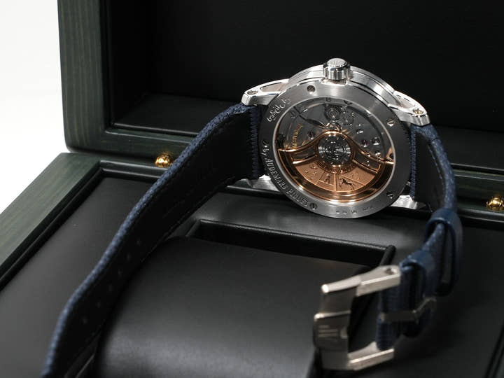 オーデマピゲ CODE 11.59 バイ オーデマ ピゲ Ref.15210BC.OO.A002KB.01 ホワイトゴールド スモークブルーラッカー文字盤